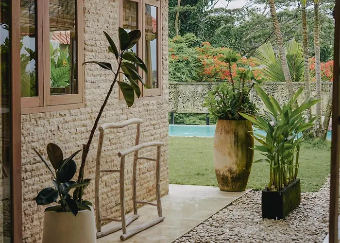 Tropical Indah - Private Jungle Oasis With Pool & Views ウルワツ